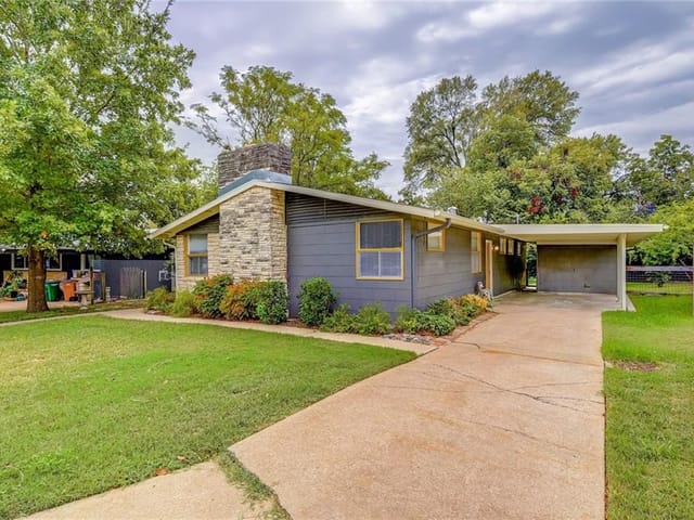 5004 Highland Ct