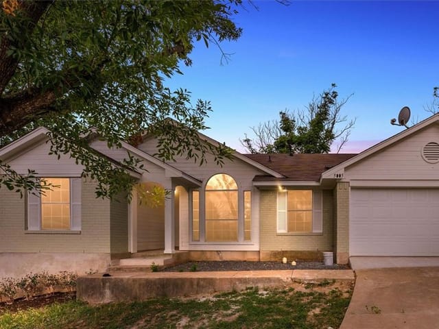 5005 Acorn Grove Ct