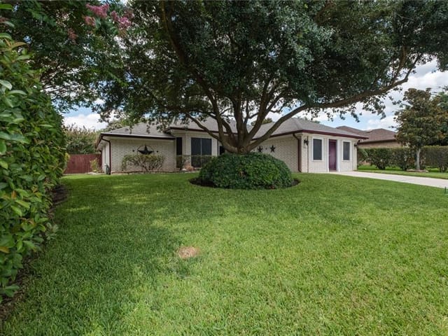 5005 Addie DR