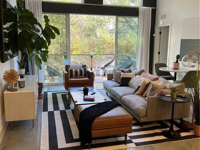 5005 Lott Ave Unit #2