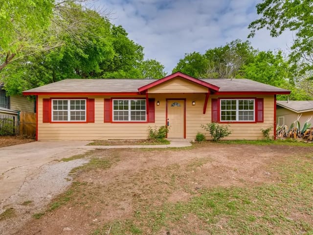 5005 Peppertree Pkwy