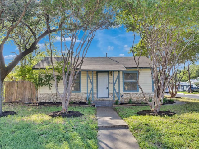 5006 Grover Ave
