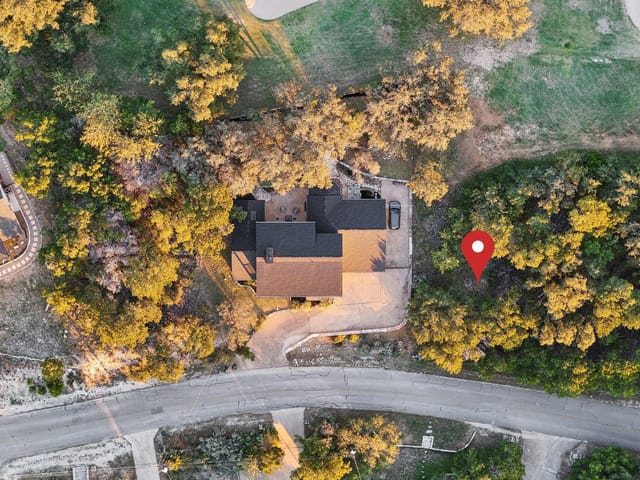 5007 Country Club Dr