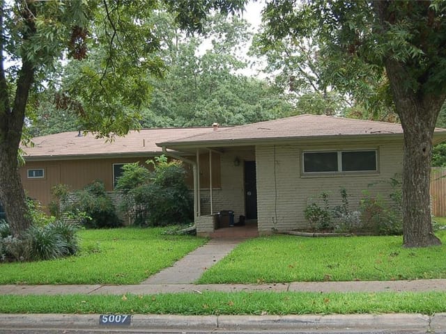 5007 Westfield Dr