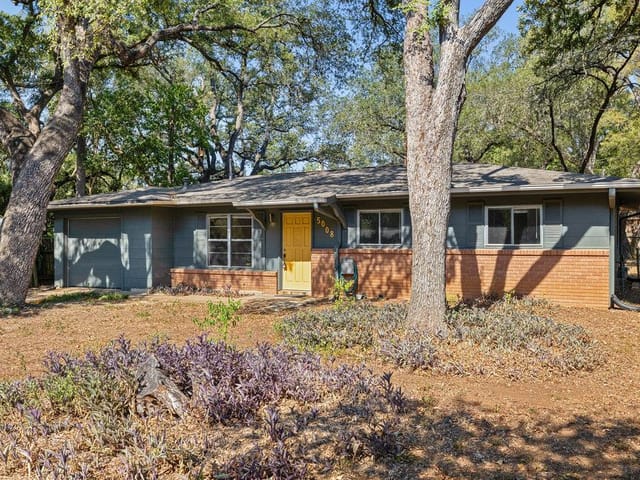 5008 Glencoe Cir