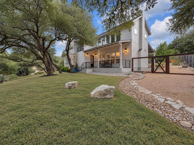 501 Alva DR