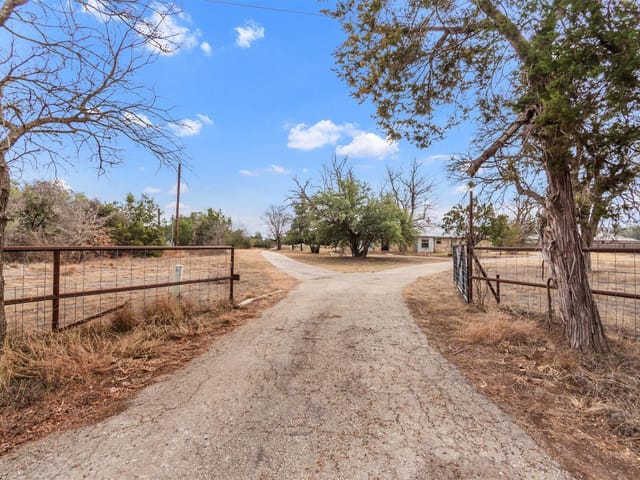 501 County Road 176