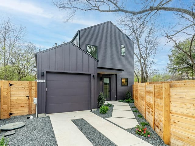 501 Ramble Ln Unit #2