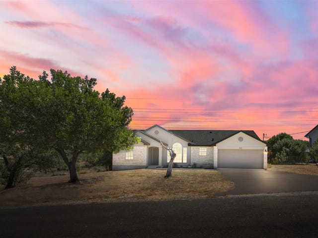 501 Royal CT