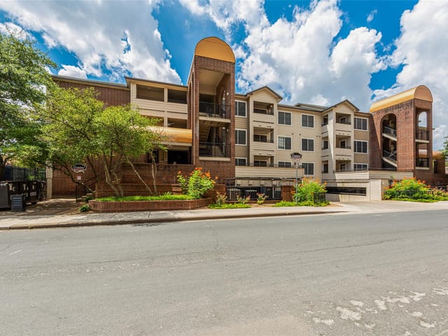501 W 26th St Unit #103