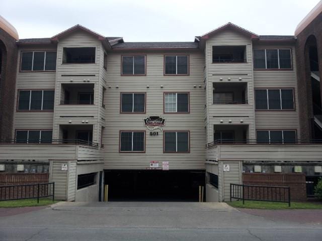 501 W 26th St Unit #209
