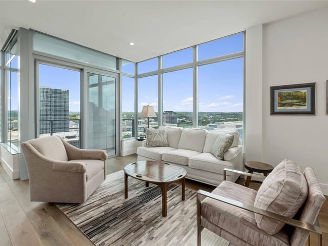 501 West Ave Unit #1204