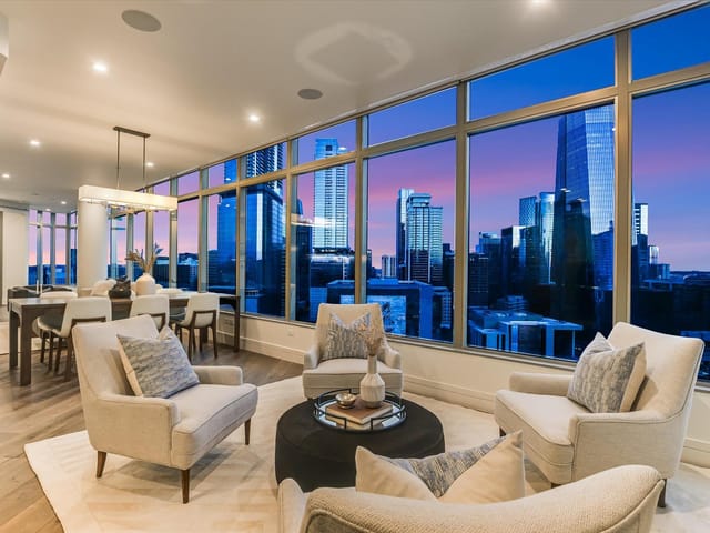 501 West Ave Unit #2303