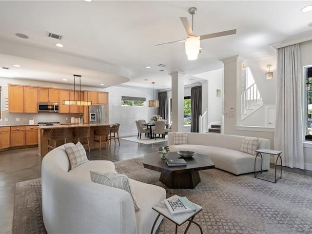 5010 Finley Dr