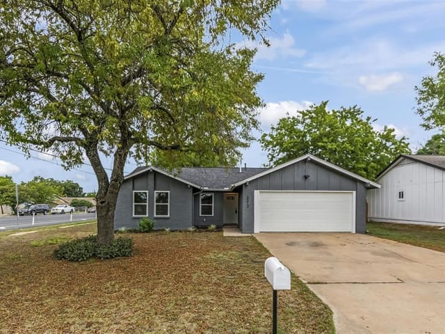 5012 Allyson Ct W