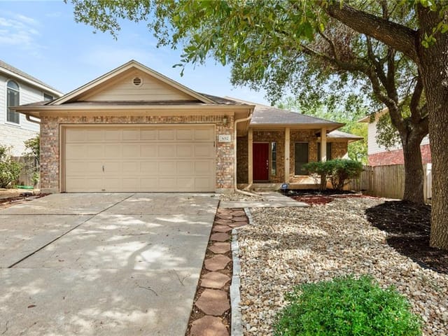 5012 Bluestar Dr