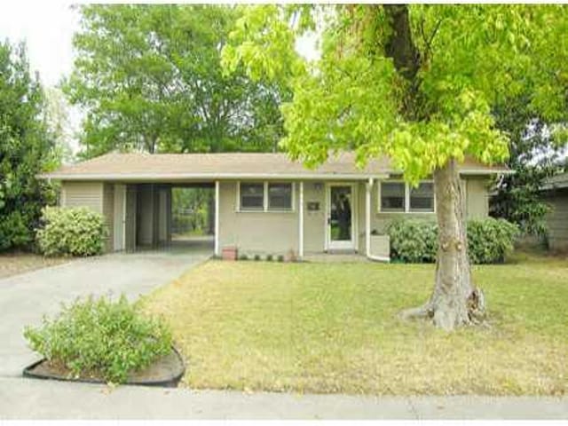 5015 Westfield Dr