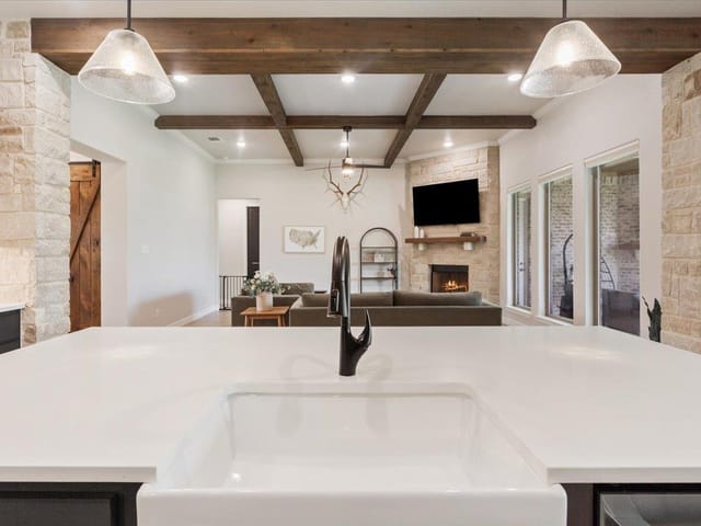 5017 Bella Charca PKWY