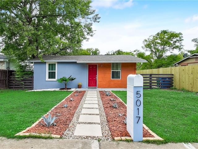 5017 Heflin Ln