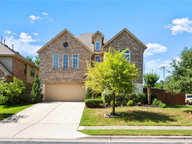 5019 Miss Julie Ln