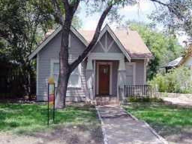 502 E MARY ST