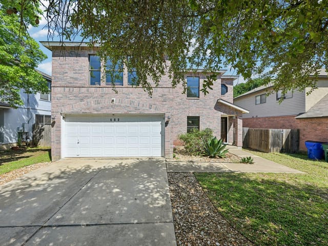 502 Woodford Dr