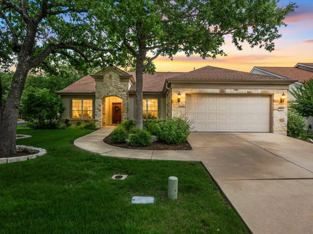 503 Breezeway LN