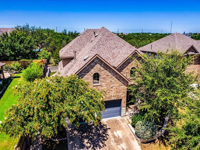 503 Drury LN