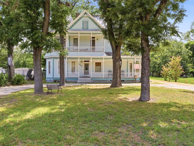 503 Main ST