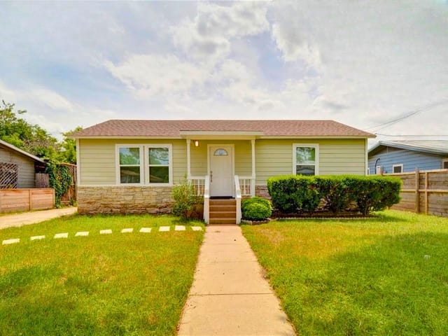 503 W Grady DR