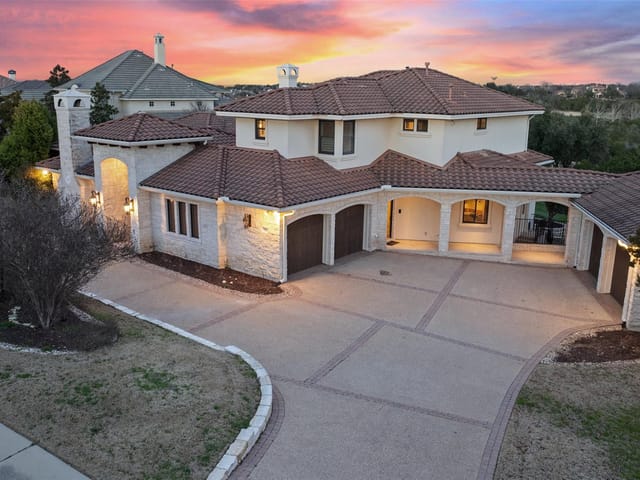 504 Golden Bear Dr