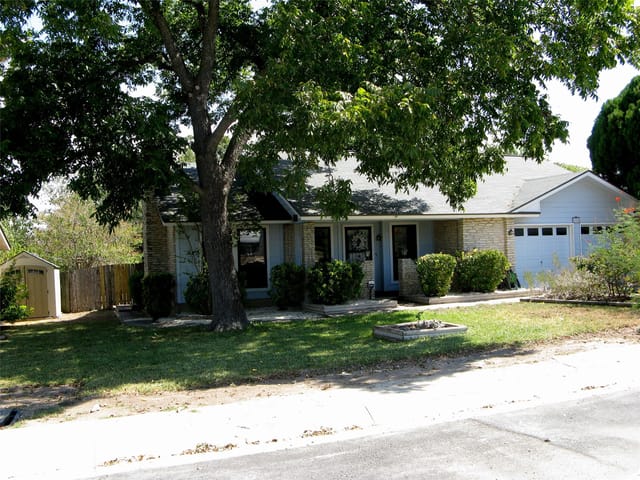 504 Greenway DR