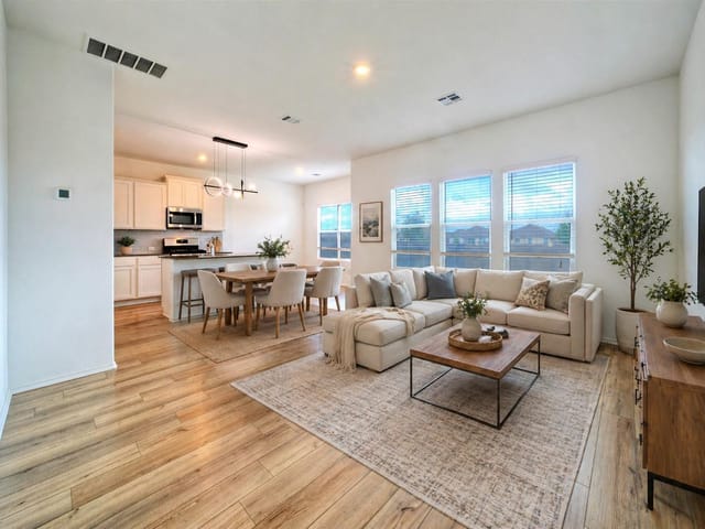 504 Milliner Loop