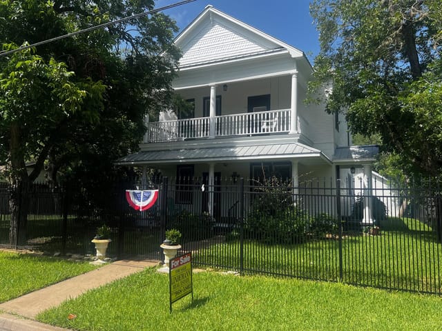 504 South Franklin