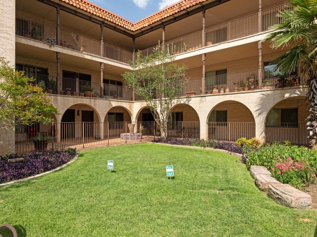 View 505 W 7th ST Unit #113 505 W 7th ST Unit #113, photo 1 of 6, Austin, TX