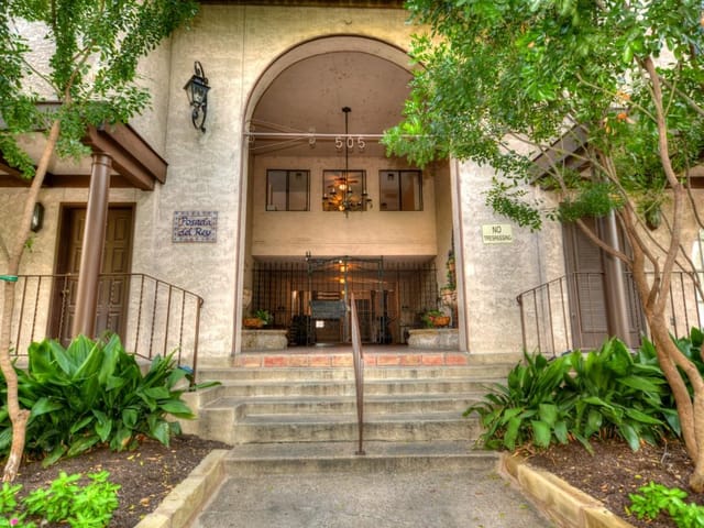 505 W 7th St Unit #214