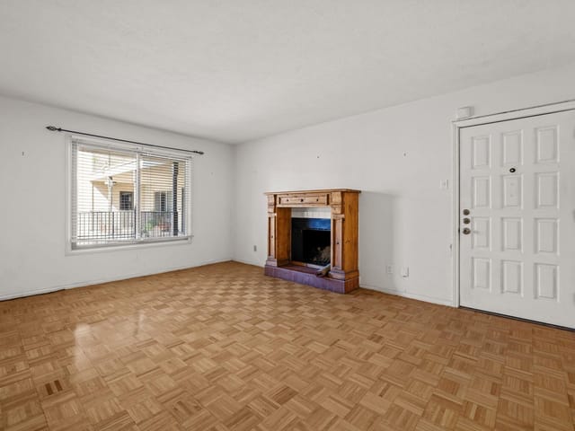 505 W 7th ST Unit #217
