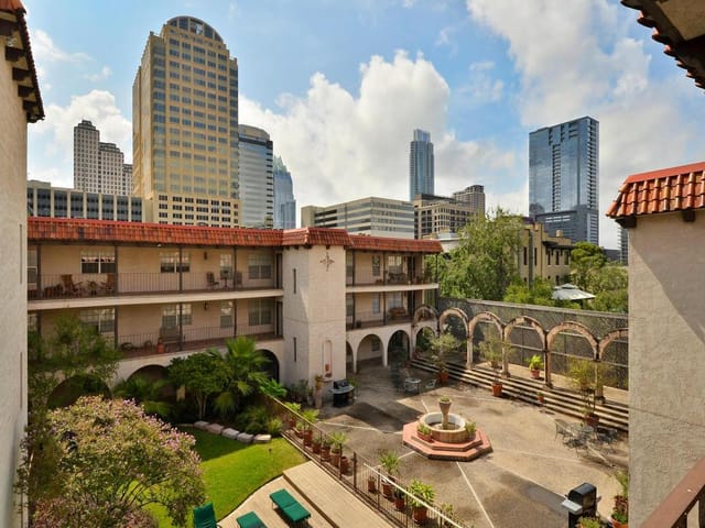 505 W 7th St Unit #306