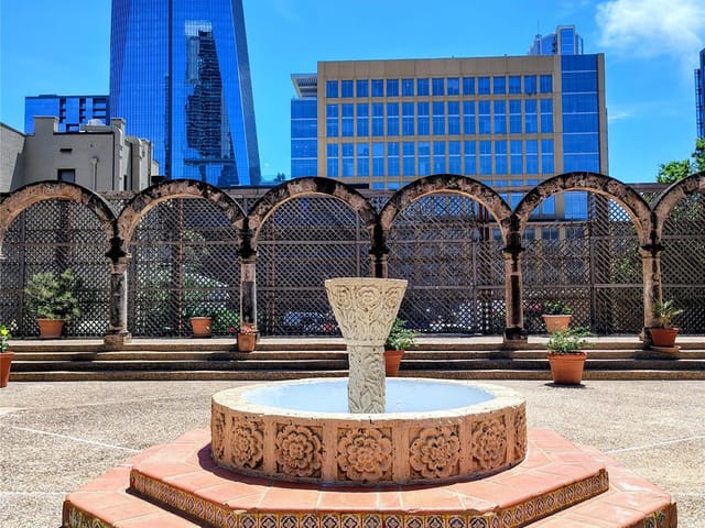 505 W 7th ST Unit #319