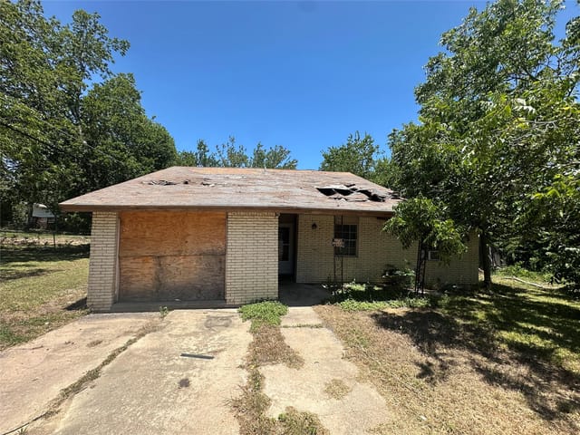506 Forest CT