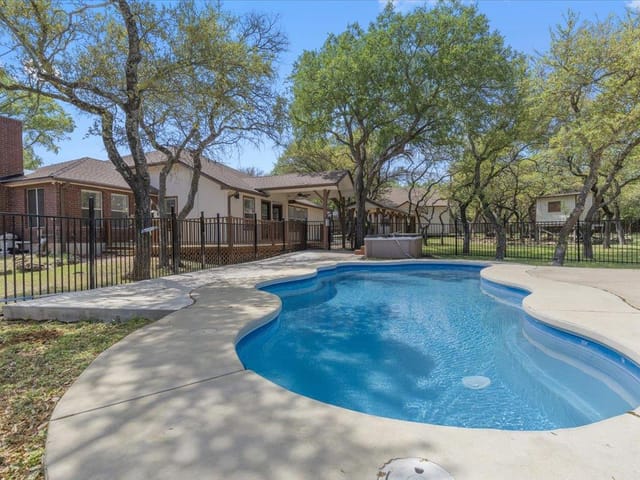 506 La Paloma Dr
