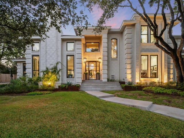 507 Konstanty Cir