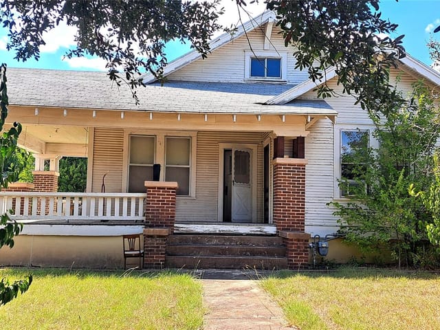 507 Sloan St
