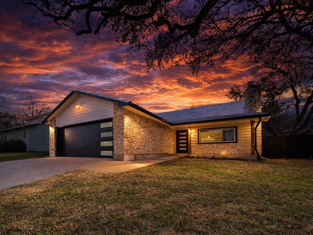 507 W Dittmar RD