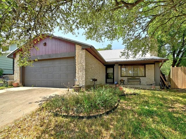 507 W Dittmar Rd