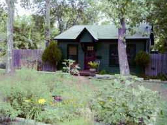 508 EL PASO St
