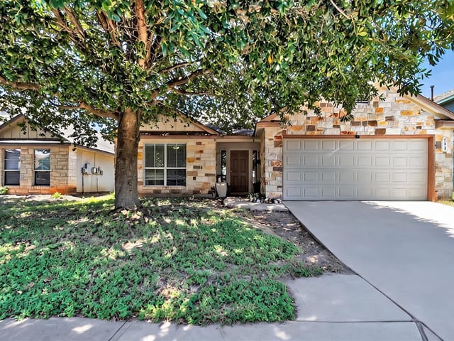 508 Red Tails DR