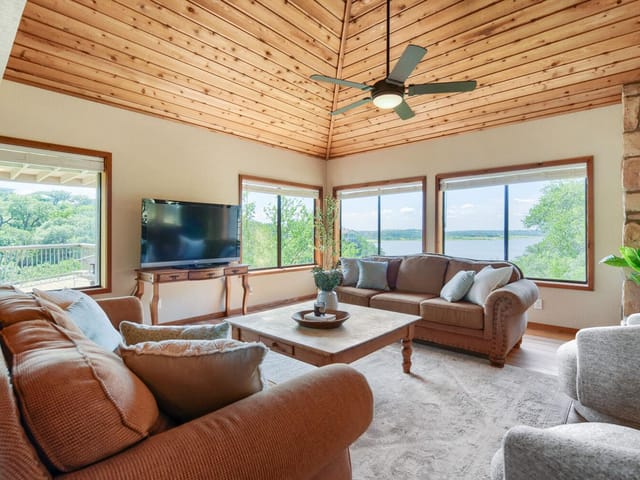 View 509 Coventry RD 509 Coventry RD - property photo 1 - Luxury home in Spicewood, TX