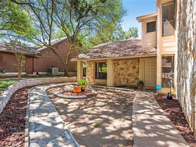 509 Teaberry Cir