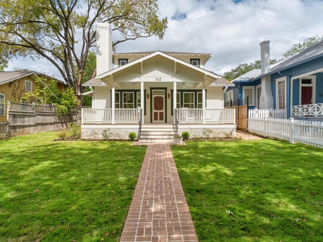 510 E 39th ST, photo 1 of 34, Austin, TX